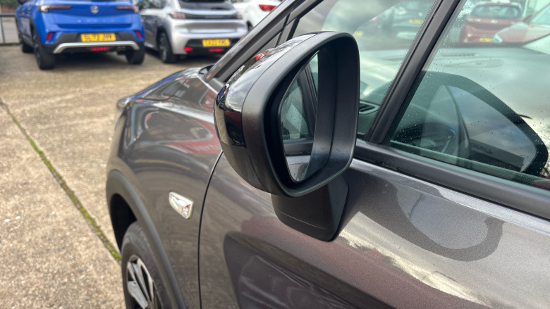 Vauxhall Crossland 1.2 Turbo [130] Design 5dr Auto Petrol Hatchback